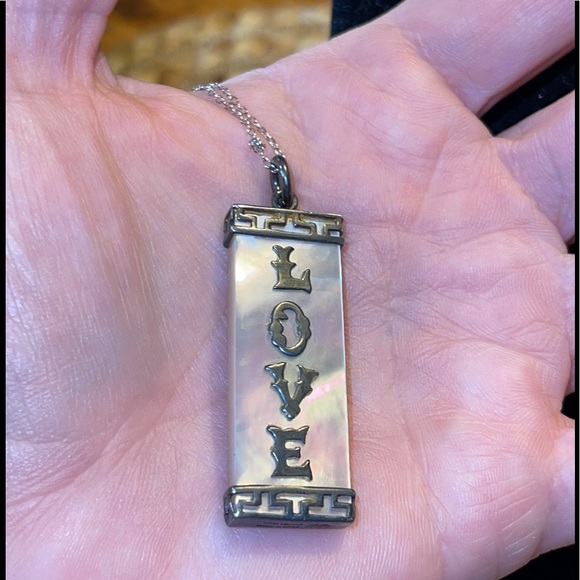 Unique & FABULOUS nicely sized Sterling Silver Mother of Pearl LOVE Pendant ❤️🔥 - Picture 10 of 15